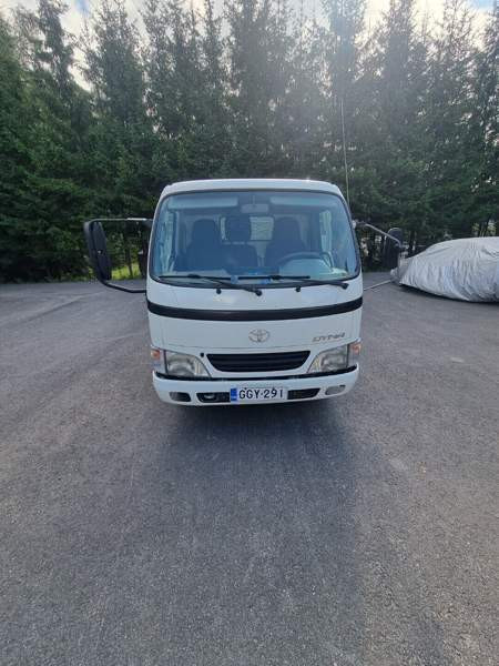 Toyota Dyna Vantaa - valokuva 2
