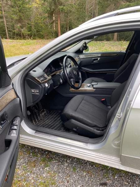 Mercedes-Benz E Pomarkku - valokuva 4