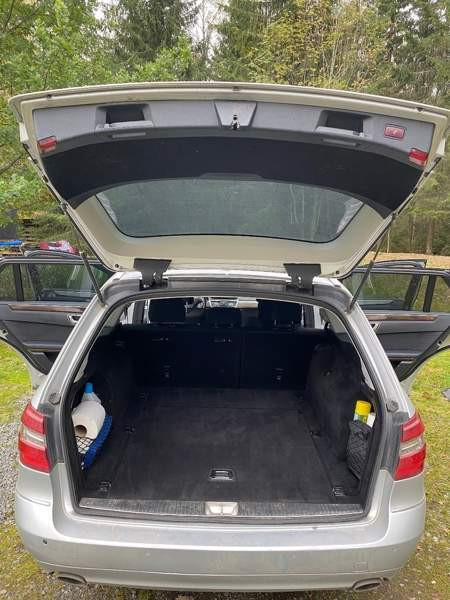 Mercedes-Benz E Pomarkku - valokuva 5
