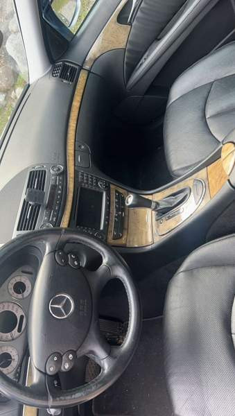 Mercedes-Benz E Mietoinen - изображение 3