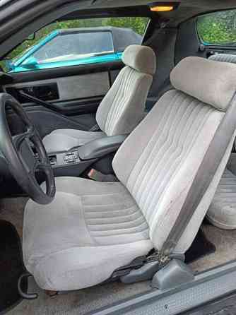 Pontiac Firebird Urjala