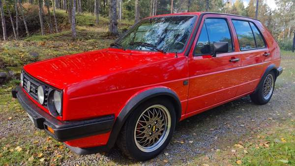 Volkswagen Golf Urjala - изображение 1