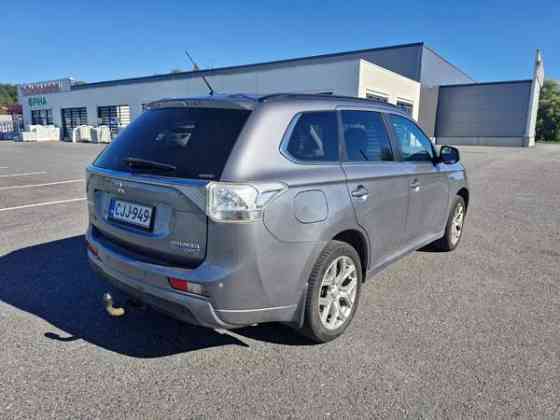 Mitsubishi Outlander PHEV Uusikaupunki