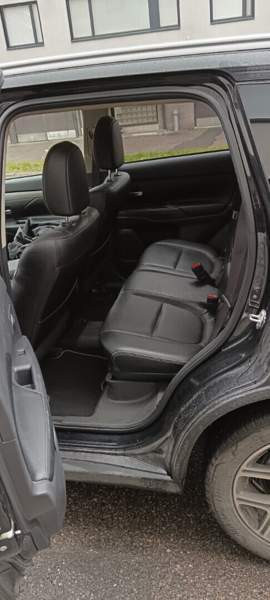 Mitsubishi Outlander PHEV Helsinki - valokuva 5