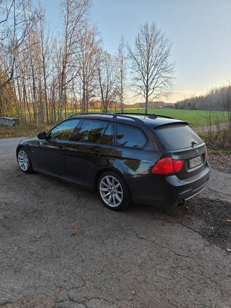 BMW 325 Anjalankoski - valokuva 4