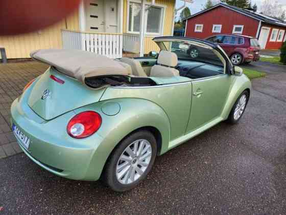 Volkswagen New Beetle Punkalaidun