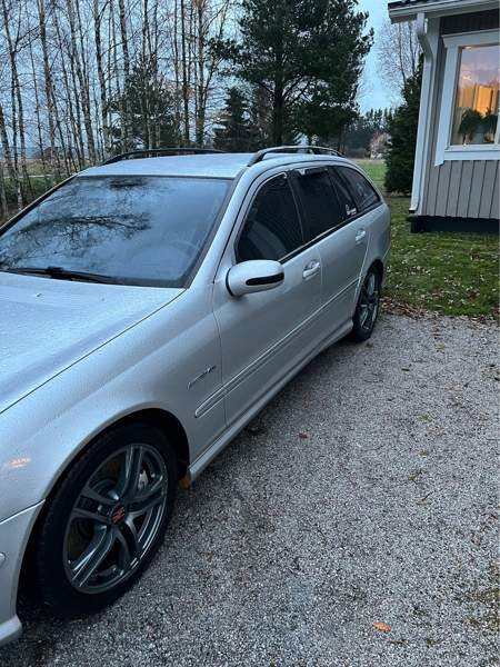 Mercedes-Benz C 32 AMG Marttila - изображение 3