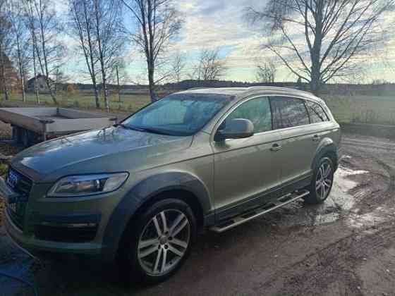 Audi Q7 Yläne