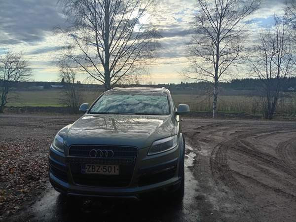 Audi Q7 Yläne - valokuva 3