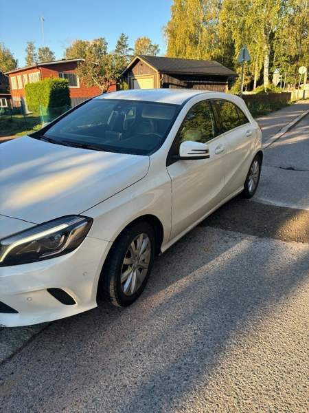 Mercedes-Benz 180 Helsinki - изображение 7