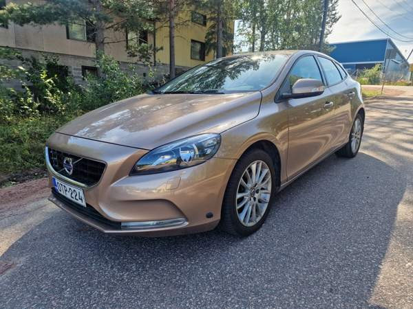 Volvo V40 Chukotskiy Avtonomnyy Okrug - photo 1