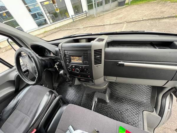 Mercedes-Benz Sprinter Вантаа - изображение 5