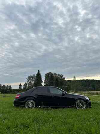 Mercedes-Benz E Halikko