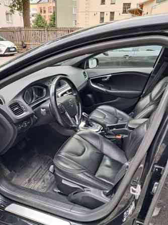 Volvo V40 Nousiainen