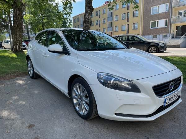 Volvo V40 Helsinki - photo 1