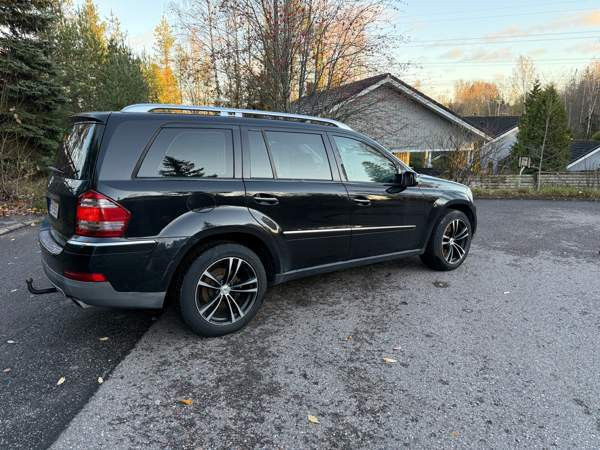 Mercedes-Benz GL Espoo - photo 2