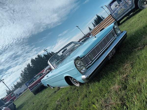 Ford Galaxie Jokioinen - valokuva 1