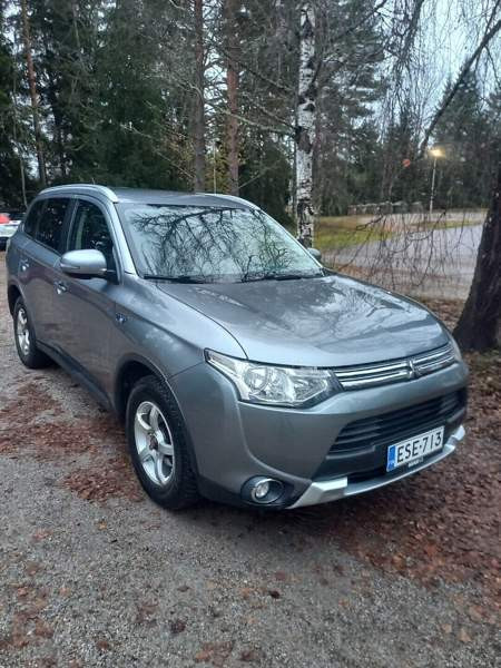 Mitsubishi Outlander PHEV Sarov – foto 8