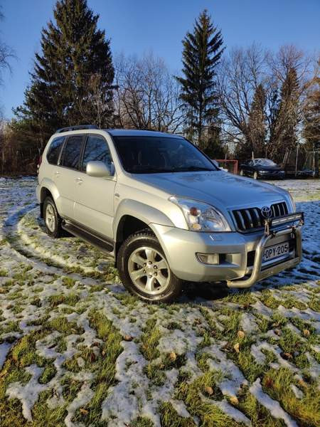 Toyota Land Cruiser Vihanti - valokuva 1
