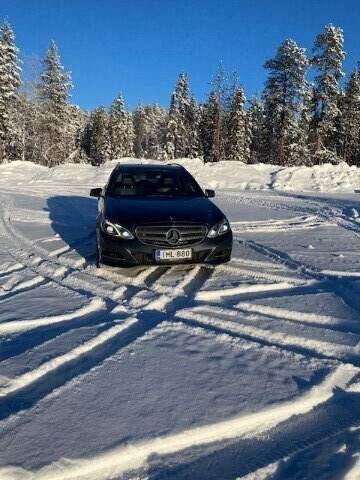 Mercedes-Benz E Muonio - изображение 2