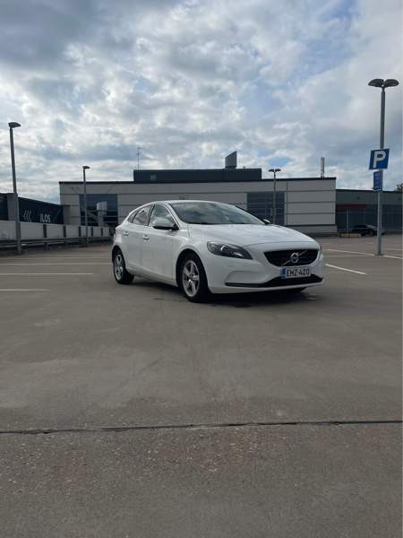 Volvo V40 Espoo - photo 1