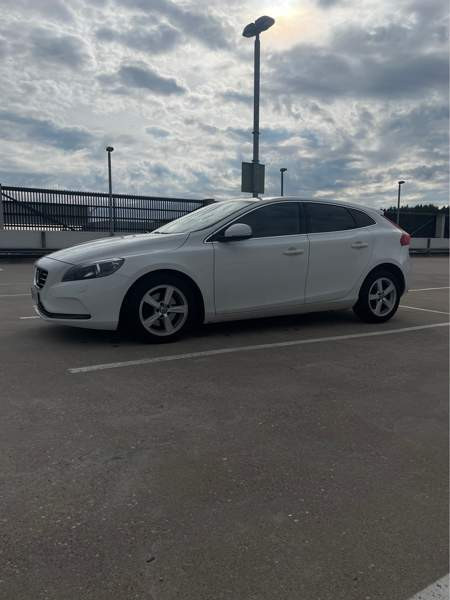 Volvo V40 Espoo - photo 2