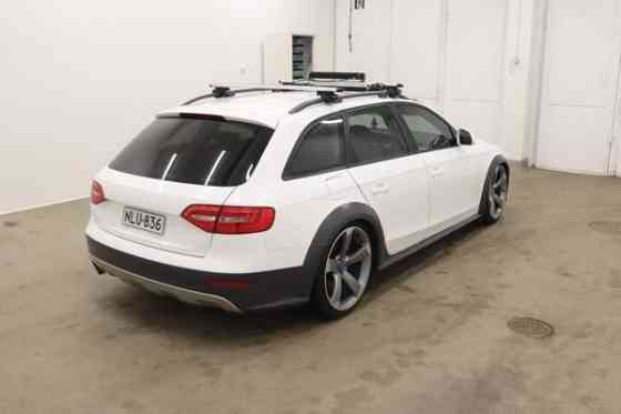 Audi A4 Allroad Pöytyä