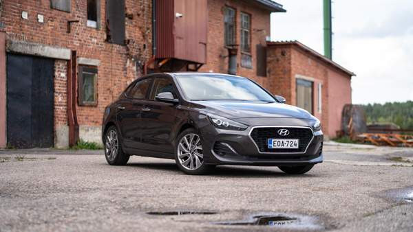 Hyundai i30 Fastback Heinola - valokuva 1