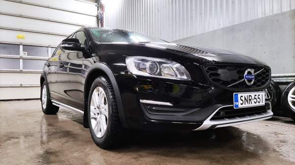 Volvo V60 Cross Country Jyväskylä - valokuva 1