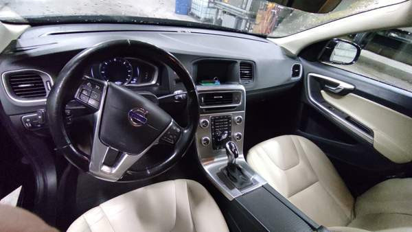 Volvo V60 Cross Country Jyväskylä - valokuva 8