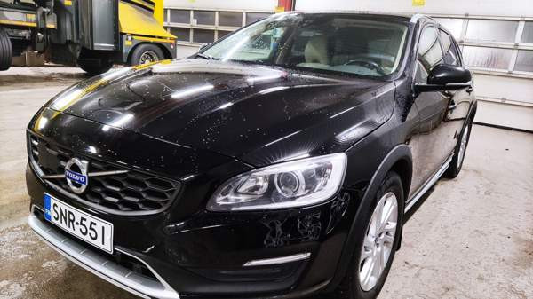 Volvo V60 Cross Country Jyväskylä - valokuva 2