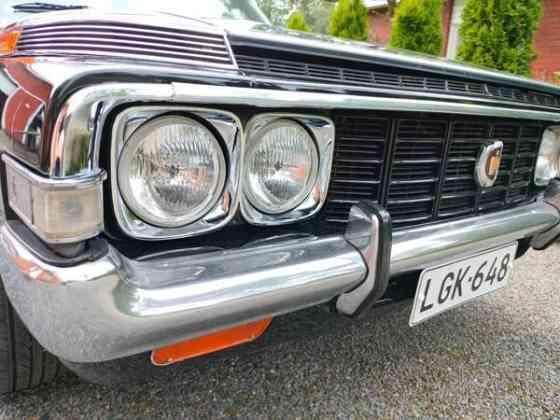 Toyota Crown Punkalaidun