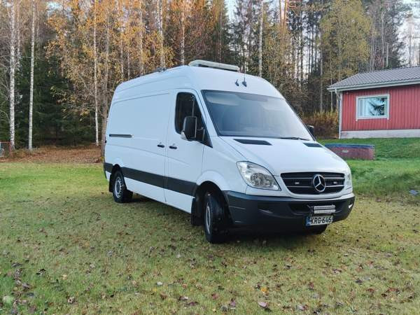 Mercedes-Benz Sprinter Kirkkonummi - valokuva 4