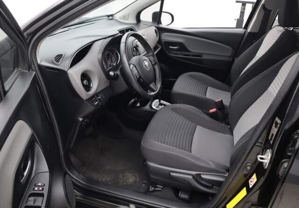 Toyota Yaris Raahe - valokuva 4