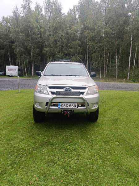 Toyota Hilux Liminka - valokuva 2