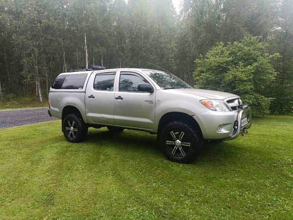 Toyota Hilux Liminka - valokuva 1