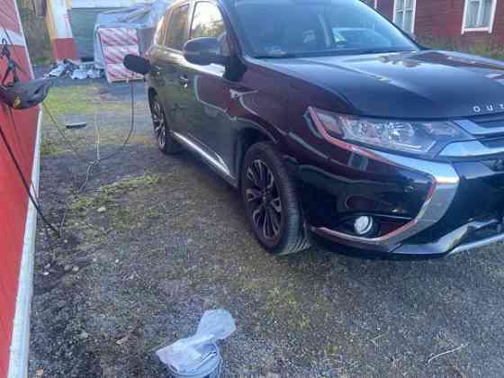 Mitsubishi Outlander PHEV Tornio