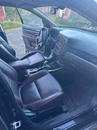 Mitsubishi Outlander PHEV Tornio