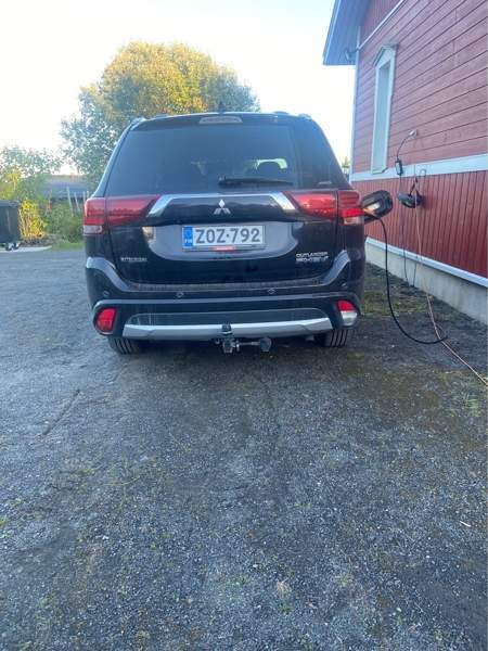 Mitsubishi Outlander PHEV Tornio – foto 5