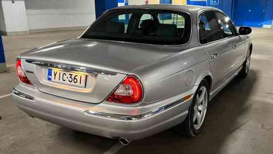 Jaguar XJ8 Helsinki