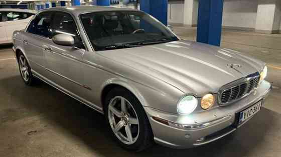 Jaguar XJ8 Helsinki