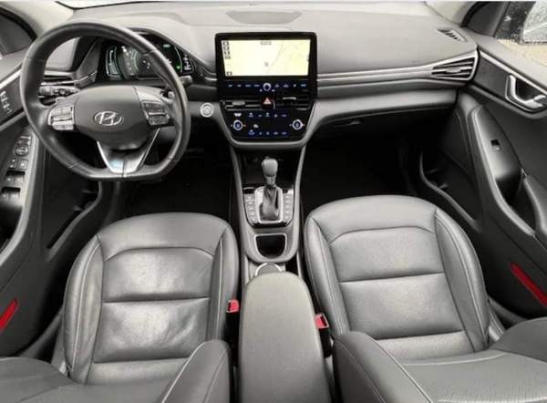 Hyundai Ioniq Plug-In Helsinki - изображение 3