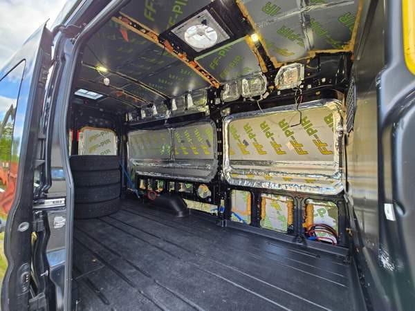 Ford Transit Tampere - valokuva 7