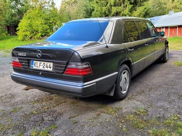 Mercedes-Benz E Hirvensalmi - изображение 5