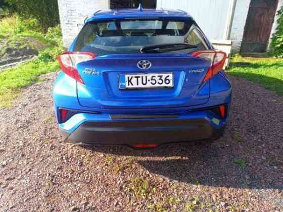 Toyota C-HR Siuntio