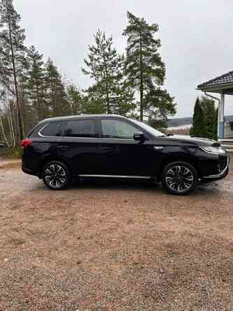 Mitsubishi Outlander PHEV Valkeala