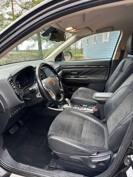 Mitsubishi Outlander PHEV Valkeala - изображение 8