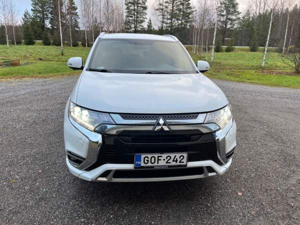 Mitsubishi Outlander PHEV Haapajärvi - изображение 2