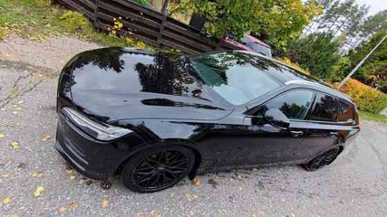 Volvo V90 Холлола