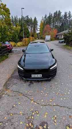 Volvo V90 Холлола